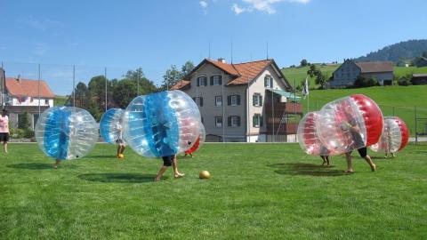 Schulhaus Mitledi in Bewegung - Unser Sporttag – Bild 2