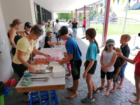 Schulschluss Schule Mitledi – Bild 8