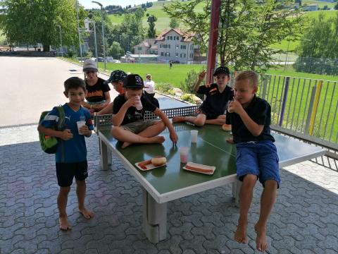 Schulschluss Schule Mitledi – Bild 9