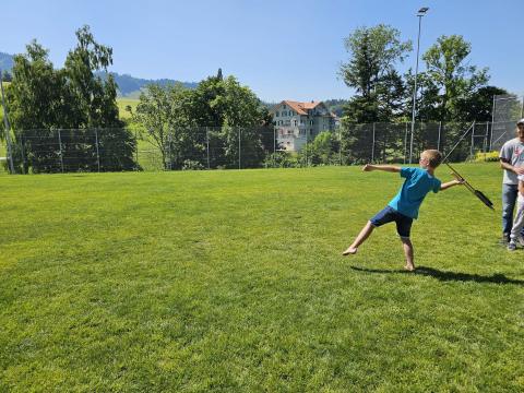 steinzeitliches Feuer machen und Schulreise – Bild 9